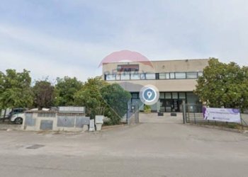 Edificio all\'aperto - Laboratorio Via Aldo Manna
 
28, Perugia - foto 3