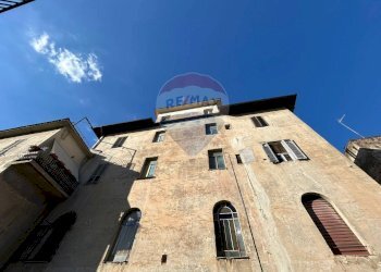 Edificio all\'aperto - Four-room apartment Vallerano - photo 11