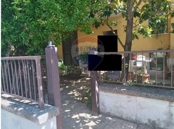 Edificio all\'aperto - Villa a Schiera Via Caserino
 
2/B, Magione - foto 1