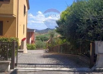 Casa all\'aperto - Villa a Schiera Via Caserino
 
2/B, Magione - foto 4