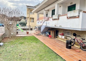 Casa all\'aperto - Villa Via Pietro Rossi
 
7, Bastia Umbra - foto 3