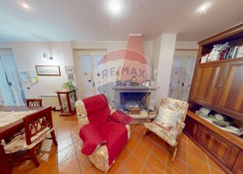 Sala da pranzo - Villa Via Pietro Rossi
 
7, Bastia Umbra - foto 35