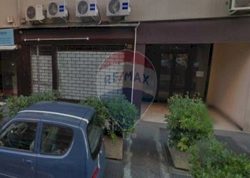 Edificio all\'aperto - Locale Commerciale Via Romeo Gallenga
 
56, Perugia - foto 6