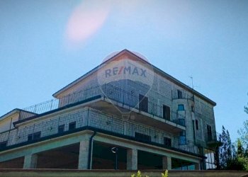 Edificio all\'aperto - Villa Contrada Zagaria
 
snc, Enna - foto 1