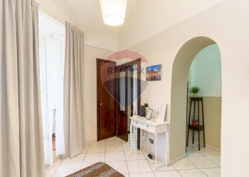 Hall / corridoio - Appartamento Piazza Federico Di Svevia
 
27, Catania - foto 5