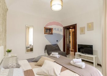 Camera / camera da letto - Appartamento Piazza Federico Di Svevia
 
27, Catania - foto 7