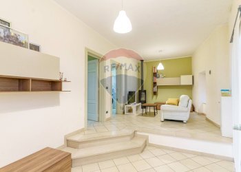 Soggiorno - Independent house Via Idria
 
14, Troina - photo 1