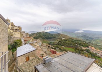 Edificio all\'aperto - Independent house Via Idria
 
14, Troina - photo 35