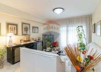 Cucina - Quadrilocale Via San Giovanni Galermo
 
30, Gravina di Catania - foto 1