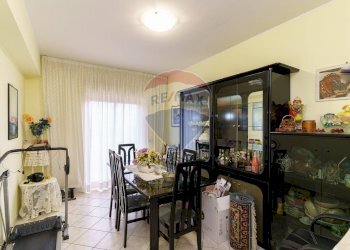 Sala da pranzo - Quadrilocale Via San Giovanni Galermo
 
30, Gravina di Catania - foto 11