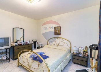 Camera / camera da letto - Quadrilocale Via San Giovanni Galermo
 
30, Gravina di Catania - foto 16