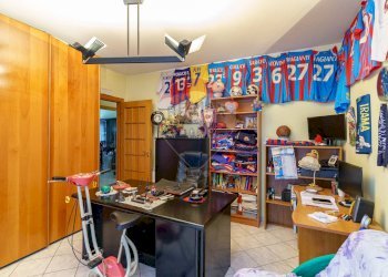 Camera / camera da letto - Quadrilocale Via San Giovanni Galermo
 
30, Gravina di Catania - foto 22