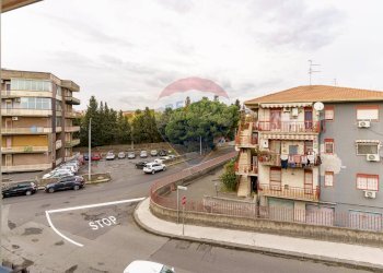 Edificio all\'aperto - Quadrilocale Via San Giovanni Galermo
 
30, Gravina di Catania - foto 36