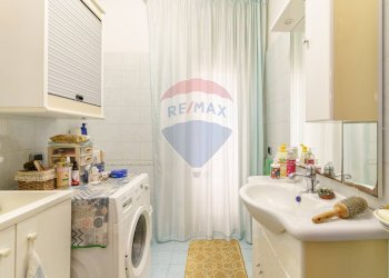 Bagno - Quadrilocale Via San Giovanni Galermo
 
30, Gravina di Catania - foto 38