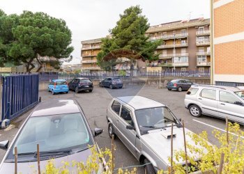 Edificio all\'aperto - Quadrilocale Via San Giovanni Galermo
 
30, Gravina di Catania - foto 51