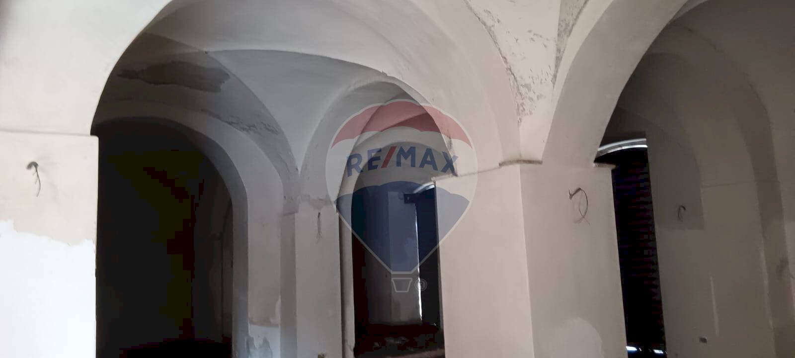 Dettagli - Shop via Santissima Trinità
 
66, Catania - photo 2