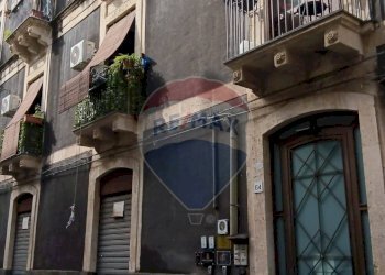 Edificio all\'aperto - Shop via Santissima Trinità
 
66, Catania - photo 5