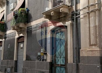 Edificio all\'aperto - Shop via Santissima Trinità
 
66, Catania - photo 8