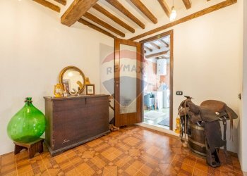 Hall / corridoio - Terraced Villa Via Confine
 
22, Dosolo - photo 17