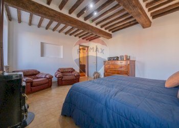 Camera / camera da letto - Terraced Villa Via Confine
 
22, Dosolo - photo 26