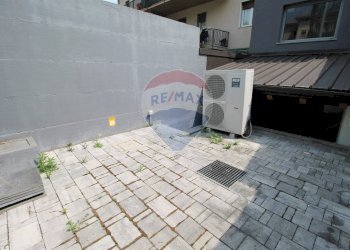 Terrazza - Commercial Premises Costa Volpino - photo 14