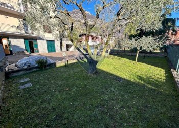 Giardino - Trilocale Costa Volpino - foto 14