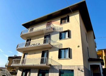 Edificio all\'aperto - Trilocale Costa Volpino - foto 23