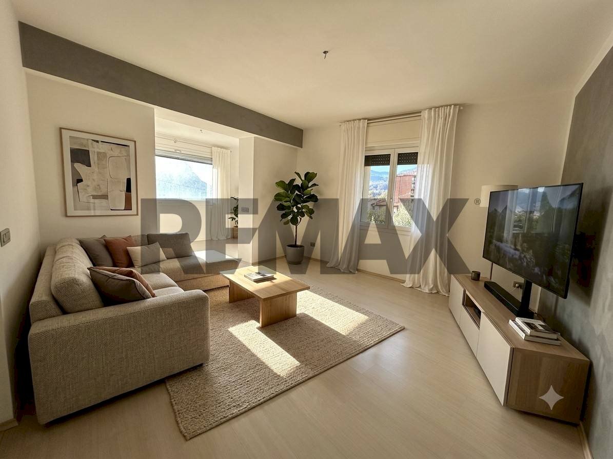 Soggiorno - Four-room apartment via Pietro Ottoboni
43, Lovere - photo 2