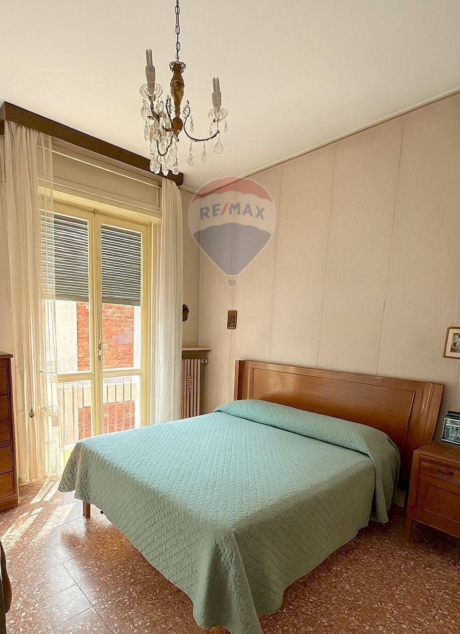 Camera / camera da letto - Three-room apartment VIA PANSA
 
10, Novara - photo 2