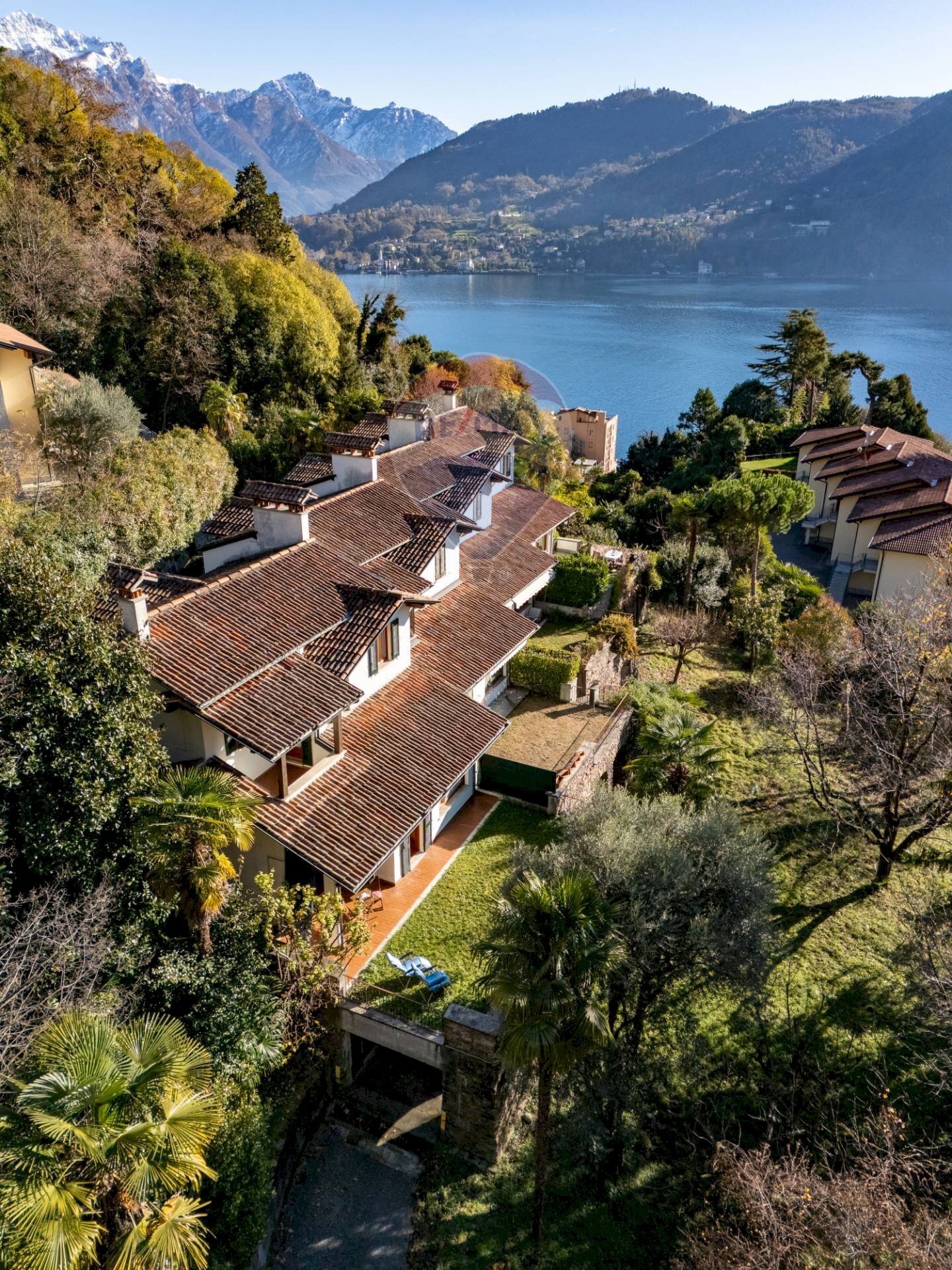 Vista delle montagne - Villa a Schiera via IV Novembre
 
4, Tremezzina - foto 3