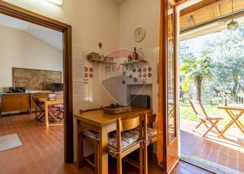 Sala da pranzo - Villa a Schiera via IV Novembre
4, Tremezzina - foto 31