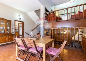 Sala da pranzo - Villa a Schiera via IV Novembre
4, Tremezzina - foto 34