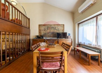 Sala da pranzo - Villa a Schiera via IV Novembre
4, Tremezzina - foto 35