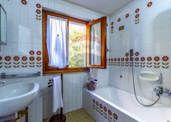 Bagno - Villa a Schiera via IV Novembre
4, Tremezzina - foto 52