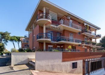 Edificio all\'aperto - Attico VIA DI TORRE GAIA
 
26, Roma - foto 40