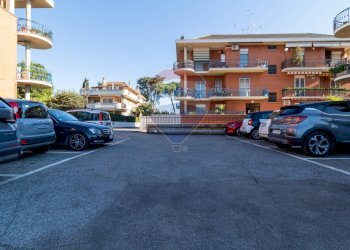 Edificio all\'aperto - Attico VIA DI TORRE GAIA
 
26, Roma - foto 43