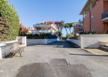 Edificio all\'aperto - Attico VIA DI TORRE GAIA
 
26, Roma - foto 45