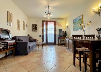 Sala da pranzo - Villa a Schiera Santa Maria di Sala - foto 11