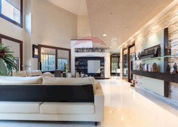 Ricezione / Lobby - Villa Via Cristoforo Colombo, Bernareggio - photo 11