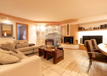 Sala da pranzo - Villa Via Cristoforo Colombo, Bernareggio - photo 63