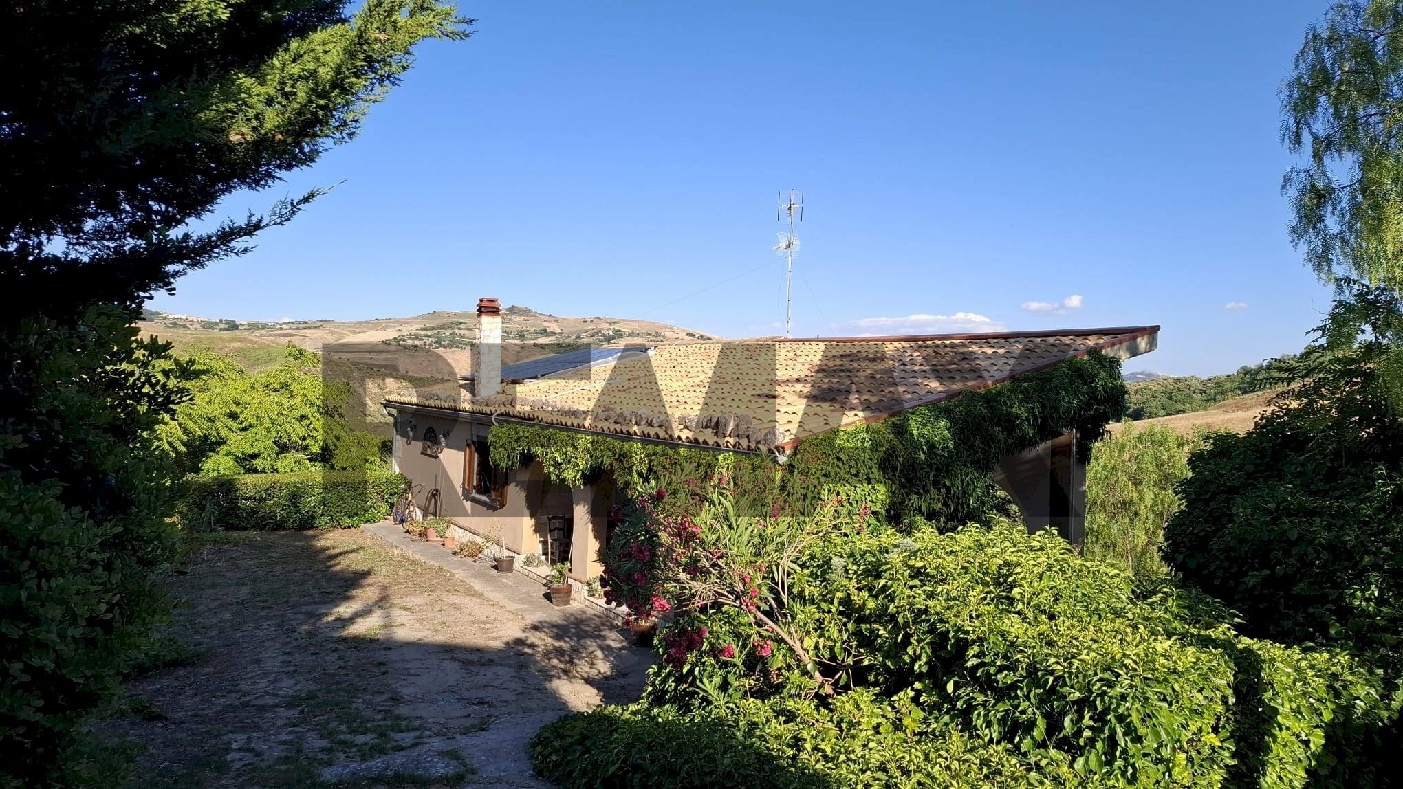 Casa all\'aperto - Villa via trieste
s/n, Castellana Sicula - photo 3