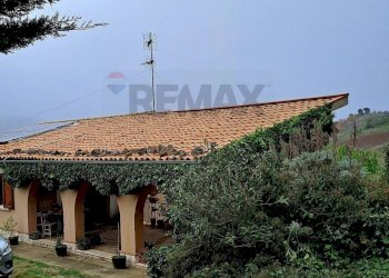 Casa all\'aperto - Villa via trieste
 
s/n, Castellana Sicula - foto 13