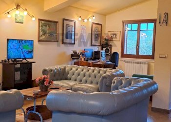 Soggiorno - Villa via trieste
 
s/n, Castellana Sicula - foto 16