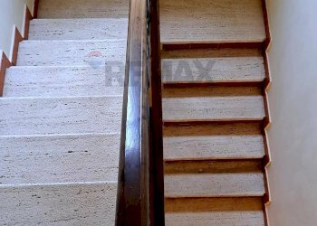 Scale - Villa via trieste
 
s/n, Castellana Sicula - foto 24