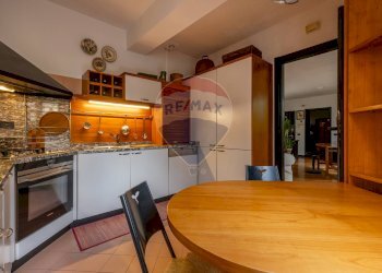 Cucina - Appartamento Via Camillo Benso Conte di Cavour
 
35, Cernusco sul Naviglio - foto 10