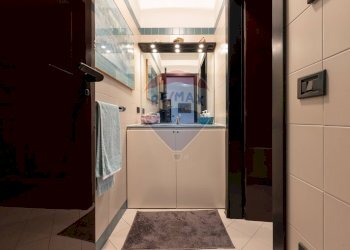 Bagno di Servizio - Appartamento Via Camillo Benso Conte di Cavour
 
35, Cernusco sul Naviglio - foto 12