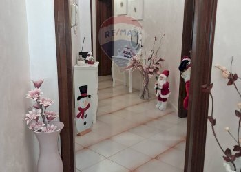 Hall / corridoio - Appartamento Via Alfredo Casella
 
7, Palermo - foto 2