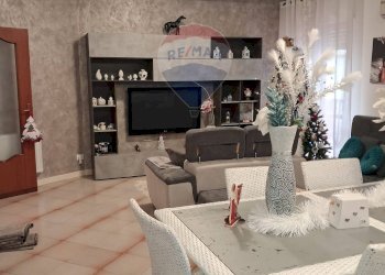 Sala da pranzo - Appartamento Via Alfredo Casella
 
7, Palermo - foto 8