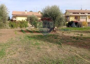 Giardino - Terreno edificabile via Santa Chiara, Rosciano - foto 2