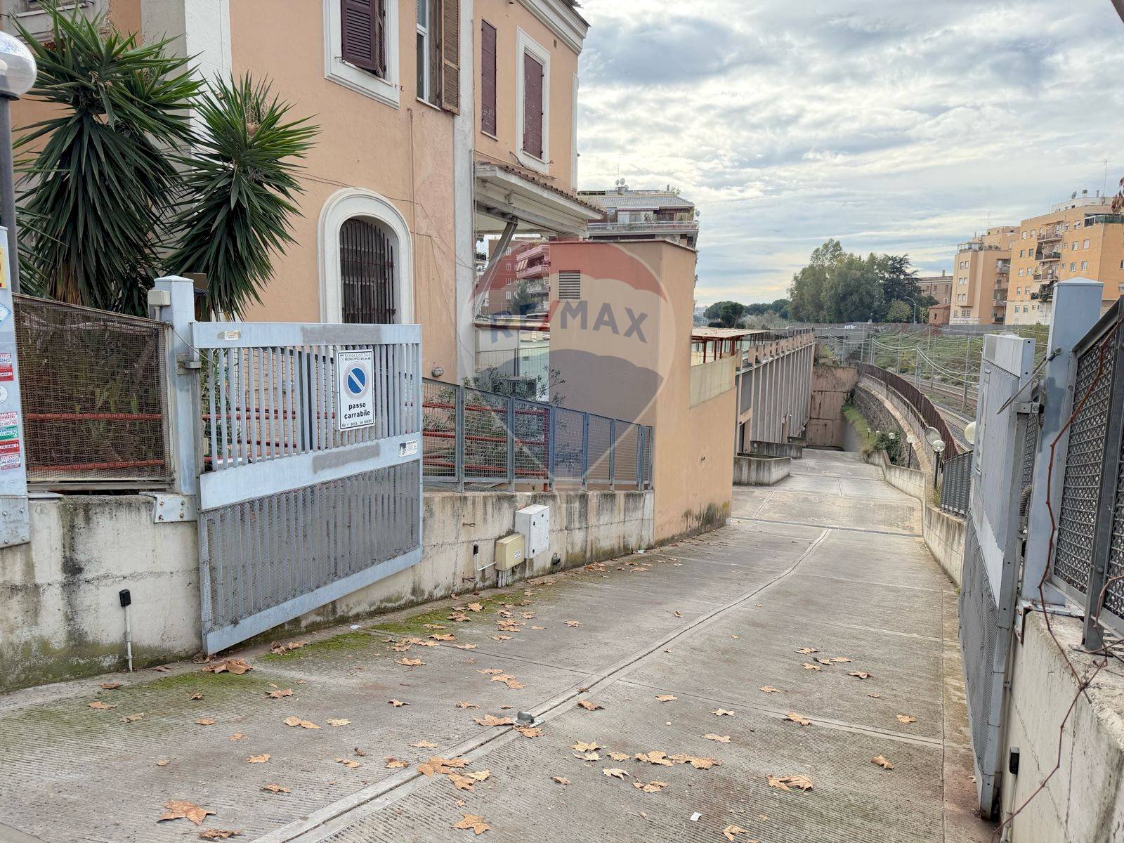 Edificio all\'aperto - Box Via Siria, Roma - foto 1